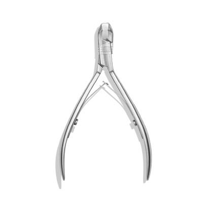 Alicate de corte de metal prateado em fundo branco