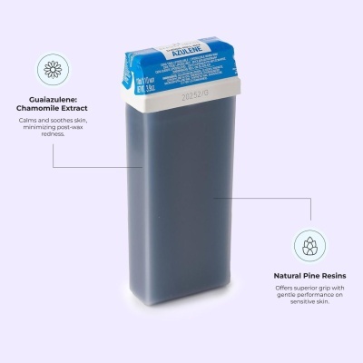 Recipiente de cera de depilação azul escuro com tampa branca e rótulo azul.