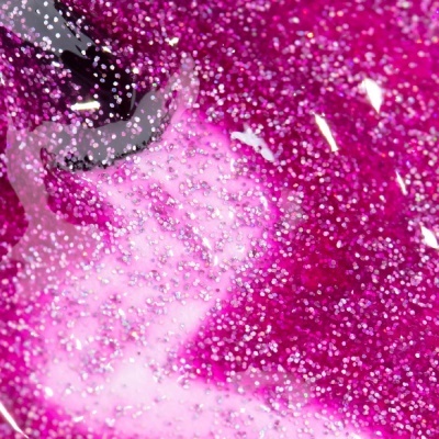 esmalte rosa brilhante com glitter