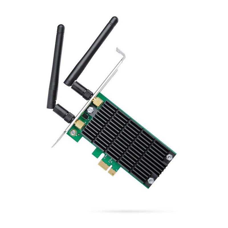 Placa PCIe com antenas pretas e dissipador de calor
