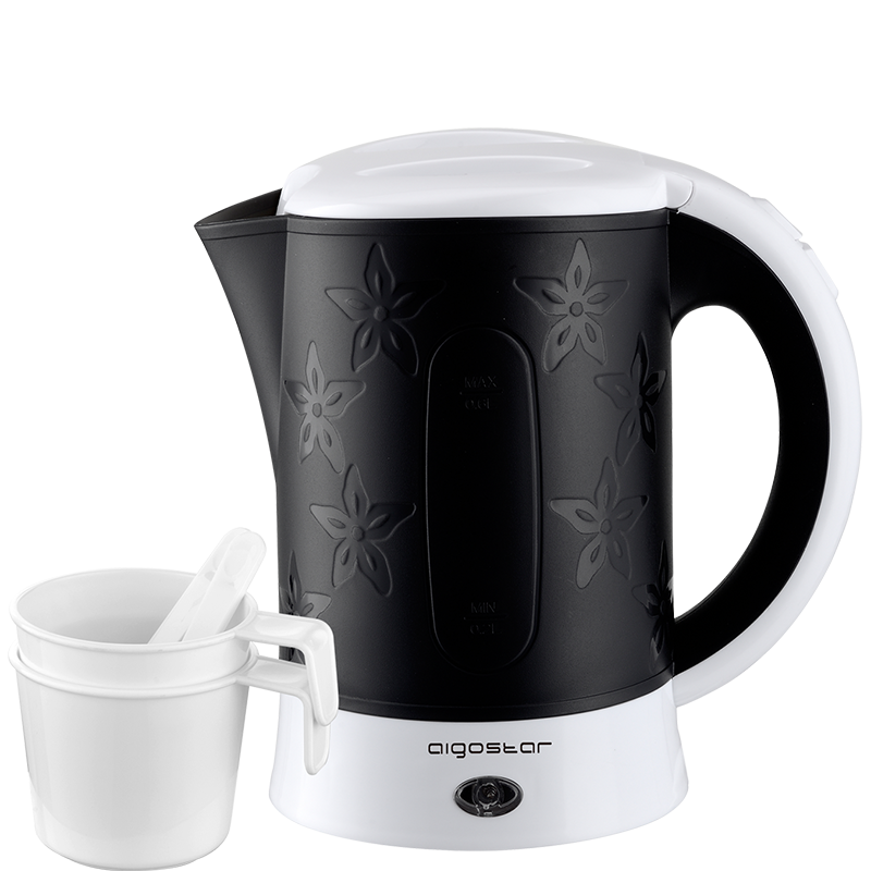 Chaleira eléctrica preta e branca com padrão floral, copo e colher brancos, marca Aigostar