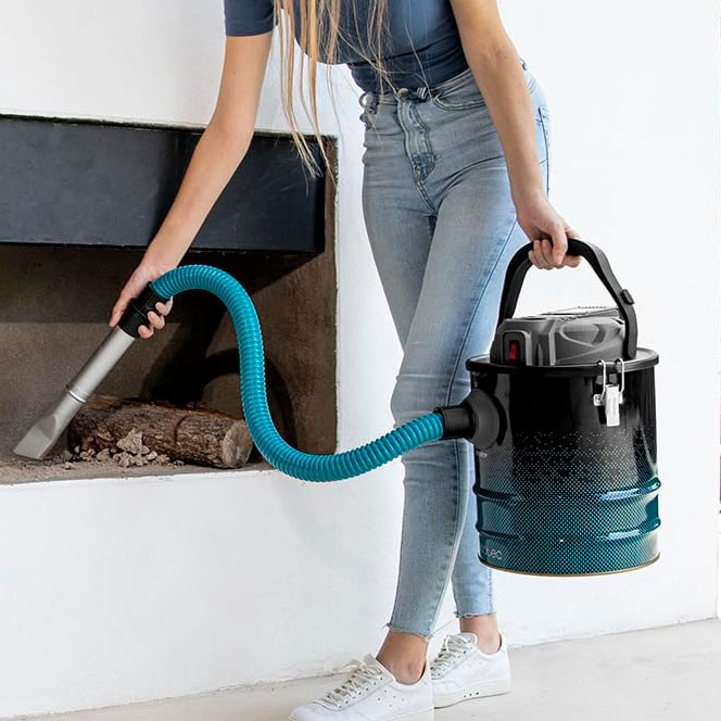 aspirador para cinzas preto e azul com mangueira azul