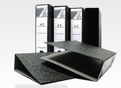 Arquivos de ficheiros pretos e brancos com etiquetas 4 off. 4 AZ