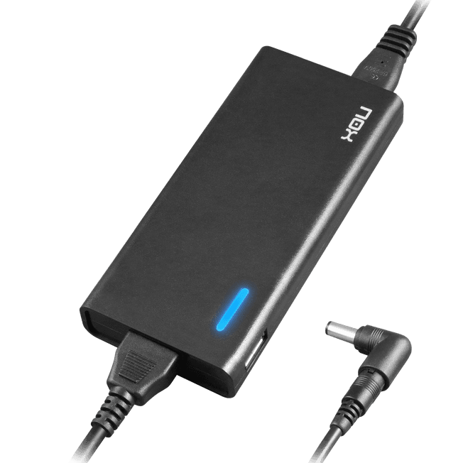 Carregador portátil preto com luz azul e cabos conectados