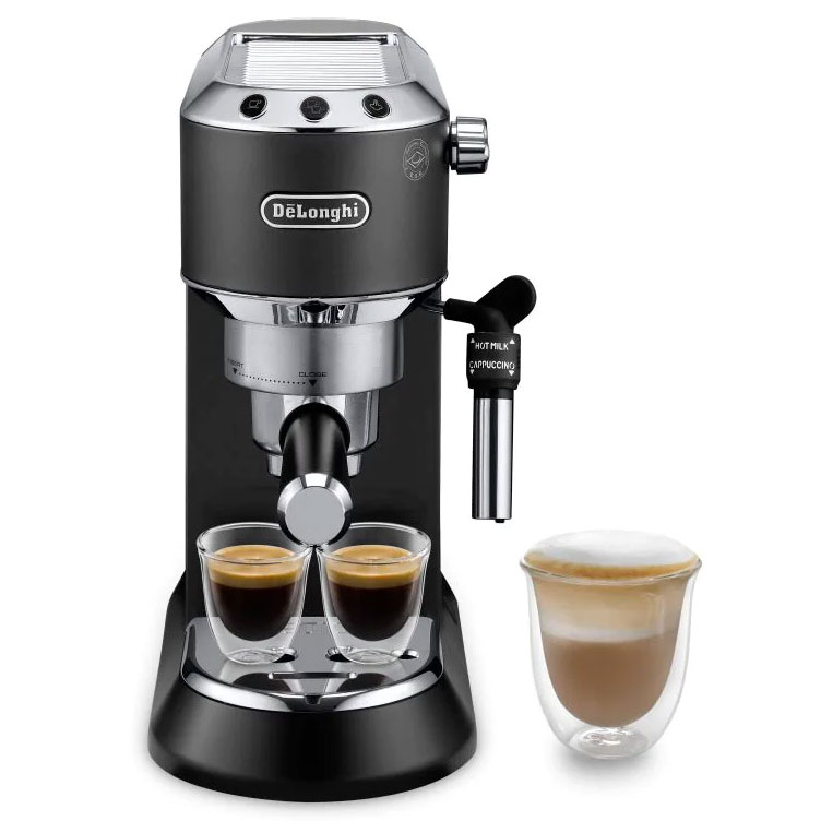 máquina de café expresso DeLonghi com dois copos pequenos e um copo maior com leite espumoso