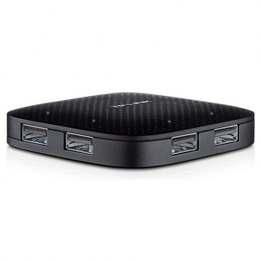 Hub USB plástico preto com quatro portas