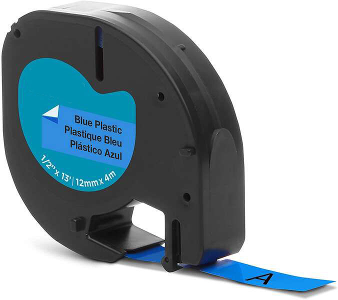 Etiqueta azul em caixa preta com texto em várias línguas e medida, com parte da etiqueta a sair.