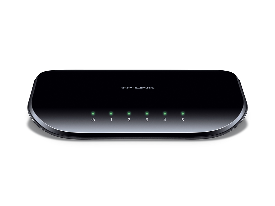 Roteador ou switch TP-LINK preto com luzes LED verdes numeradas