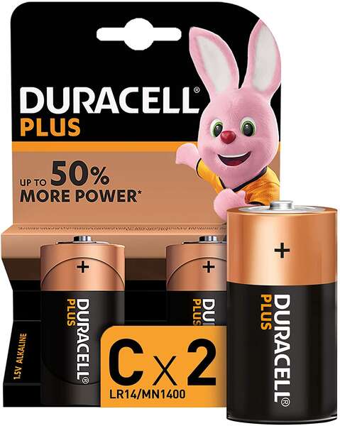 Pack de duas pilhas Duracell Plus tipo C em embalagem preta e cobre com coelho rosa