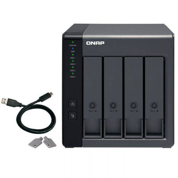 Unidade QNAP armazenagem cinza escuro com quatro compartimentos e leds indicadores