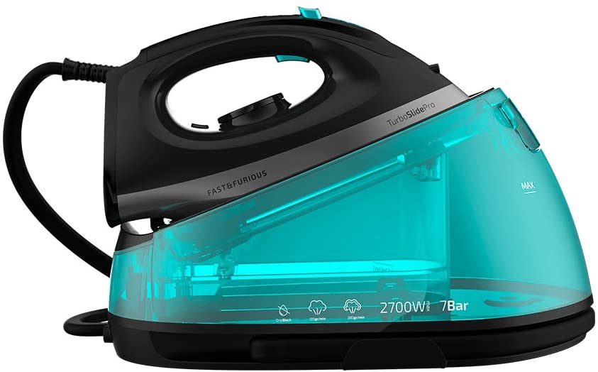 Ferro a vapor preto com reservatório de água azul e texto de potência e pressão