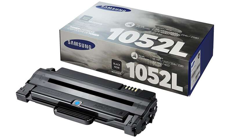 Tinteiro Samsung 1052L preto para impressoras com caixa cinza e azul