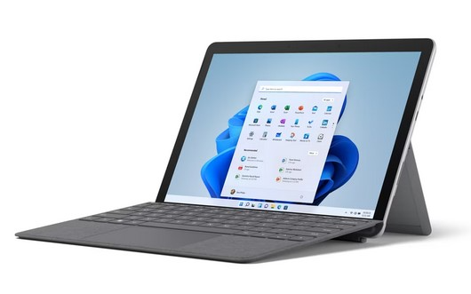 Tablet Windows com teclado cinza e ecrã táctil com menu Windows 11