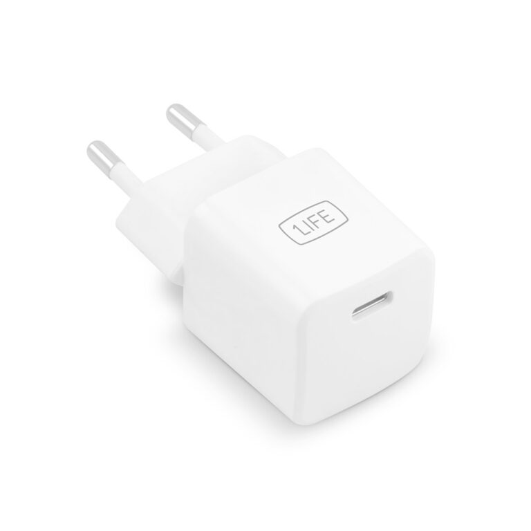 Carregador USB-C branco com texto 1LIFE