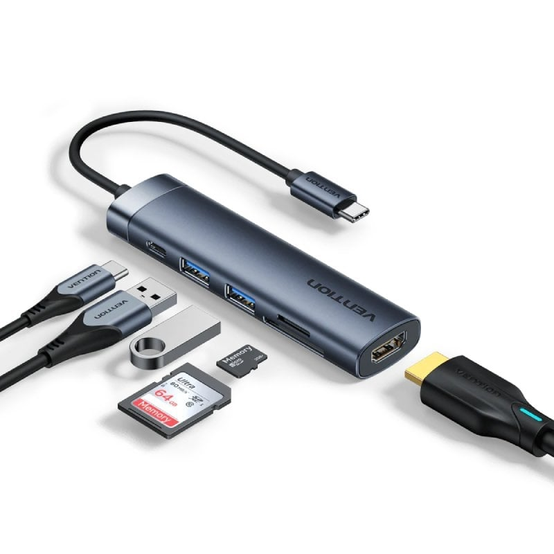 Adaptador USB-C com várias portas e acessórios eletrónicos
