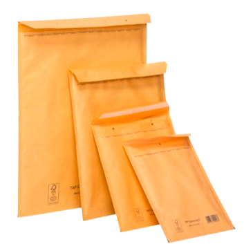 Quatro envelopes almofadados castanho alaranjados de tamanhos diferentes