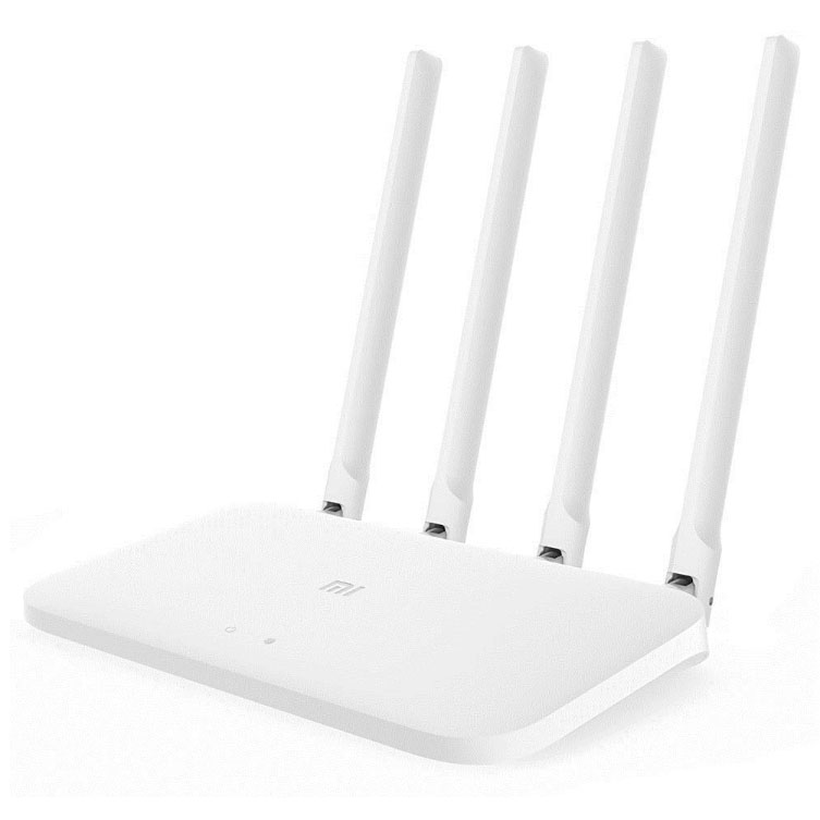 Roteador Wi-Fi branco com quatro antenas verticais e logótipo mi