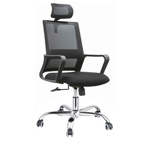 Cadeira de escritório ergonómica preta com base metálica cromada e rodas