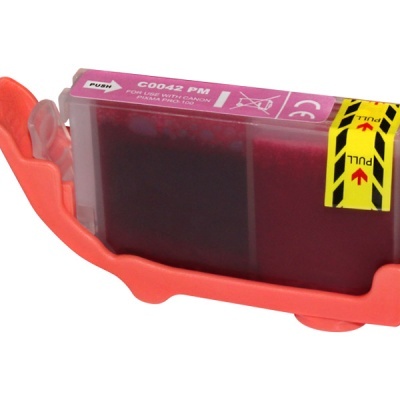 Cartucho de tinta magenta para impressora Canon com suporte plástico laranja