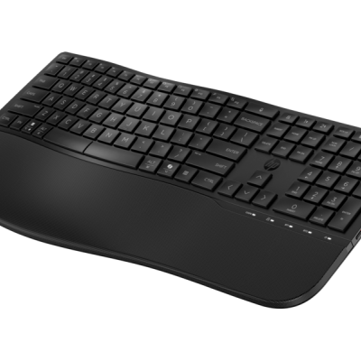 Teclado sem fios preto com apoio para pulsos e teclado numérico