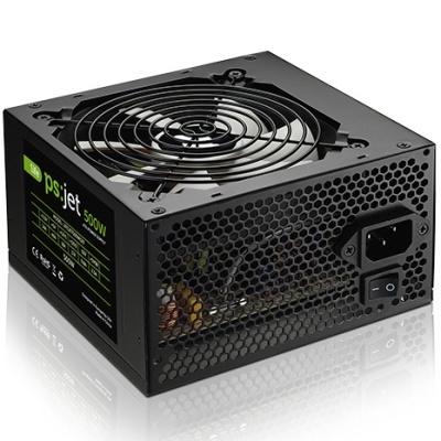 Fonte de alimentação para computador preta com ventilador e etiquetas técnicas