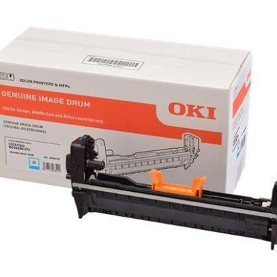Tambor de imagem OKI preto com partes laranja junto de caixa branca com detalhes laranjas.