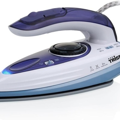 Ferro de engomar TRISTAR azul e branco com controlo de temperatura e botão de vapor