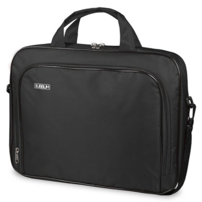 Mala de transporte preta em material sintético com bolso frontal e várias alças.