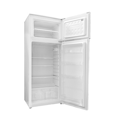 Frigorífico branco aberto com compartimento congelador e prateleiras