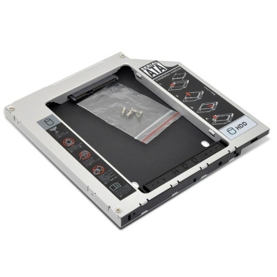 Adaptador para disco rígido com conector SERIAL ATA e parafusos incluídos