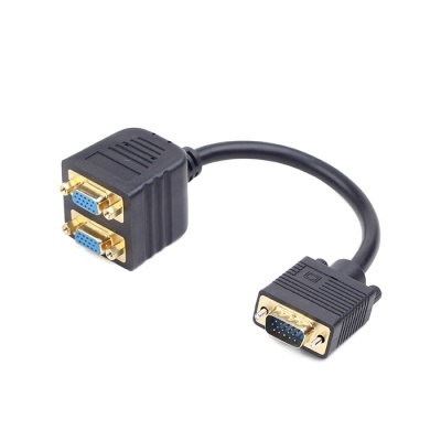 Cabo adaptador VGA preto com conectores dourados em fundo branco