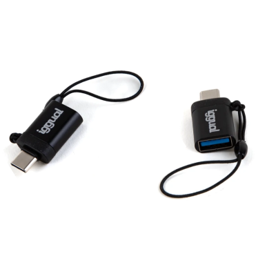Dois adaptadores USB tipo C para USB tipo A pretos com correia preta sobre fundo branco.