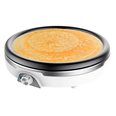Máquina de crepes elétrica branca com crepe dourado a cozinhar