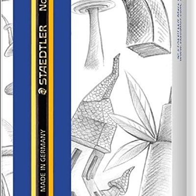 Embalagem com 12 lápis STAEDTLER Noris preto e amarelo.