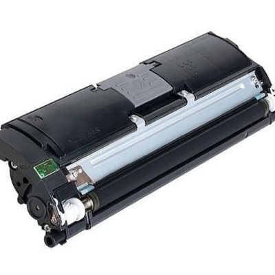 Toner preto para impressora em plástico preto com peças metálicas e brancas