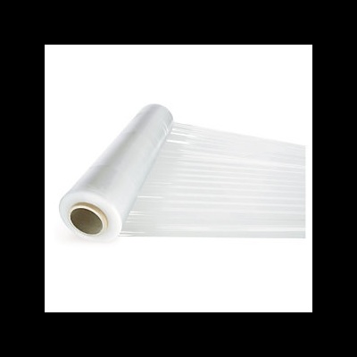 Rolo de película transparente de plástico esticável em fundo branco