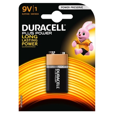 Embalagem de pilha alcalina Duracell Plus Power 9V com coelho rosa mascote