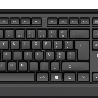 Teclado Fantech preto com teclas QWERTY e painel numérico à direita