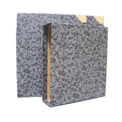 Pastas de arquivo cinza e preto em cartão rígido