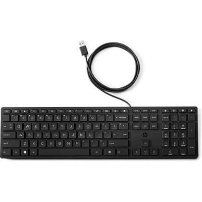 Teclado preto com cabo USB e teclado numérico
