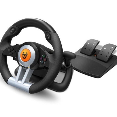 Volante de jogos preto com pedais