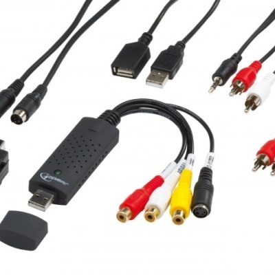 Cabos e adaptadores de áudio e vídeo com conectores USB e RCA