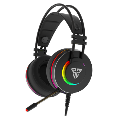 Headset para jogos preto com RGB colorido e microfone ajustável.