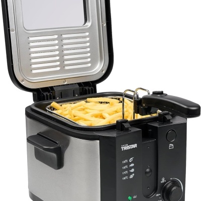 Fritadeira elétrica TRISTAR inox com cesta metálica e batatas fritas