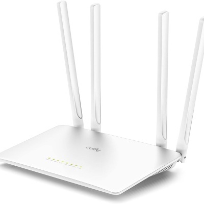Roteador wireless branco com quatro antenas e luzes LED amarelas