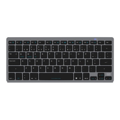Teclado compacto preto com estrutura cinza e letras pretas.