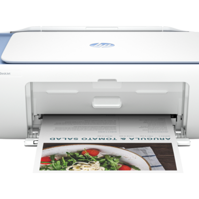 Impressora HP DeskJet a imprimir uma imagem colorida de salada.