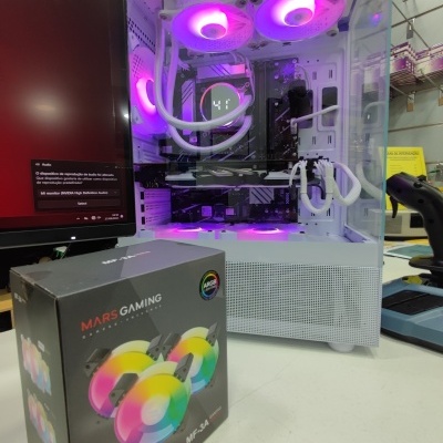 Pack&#x20;Gaming&#x20;Silver&#x20;&#x20;&#x7C;&#x20;PC&#x2B;Monitor