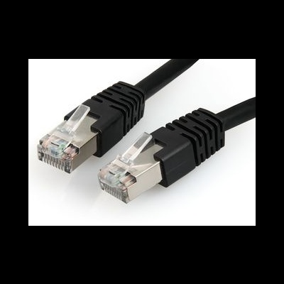 Cabo de rede Ethernet com conectores RJ45 e cabo preto