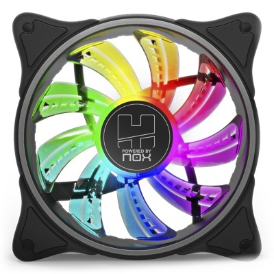Ventoinha para PC preta com iluminação RGB colorida e texto Powered by NOX no centro.